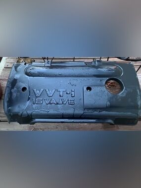 Toyota Original Corolla 2005-2008 Black VVT-i 16 Valve Engine Cover -